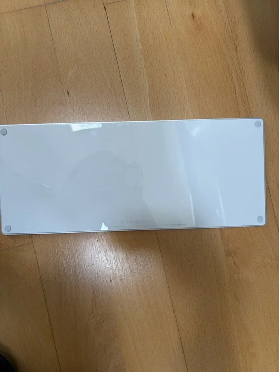 Apple Magic Keyboard - Picture 2 of 3